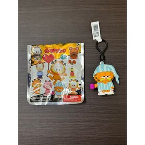 Garfield Series 1 Figural Bag Clip Keychain - Garfield With Coffee